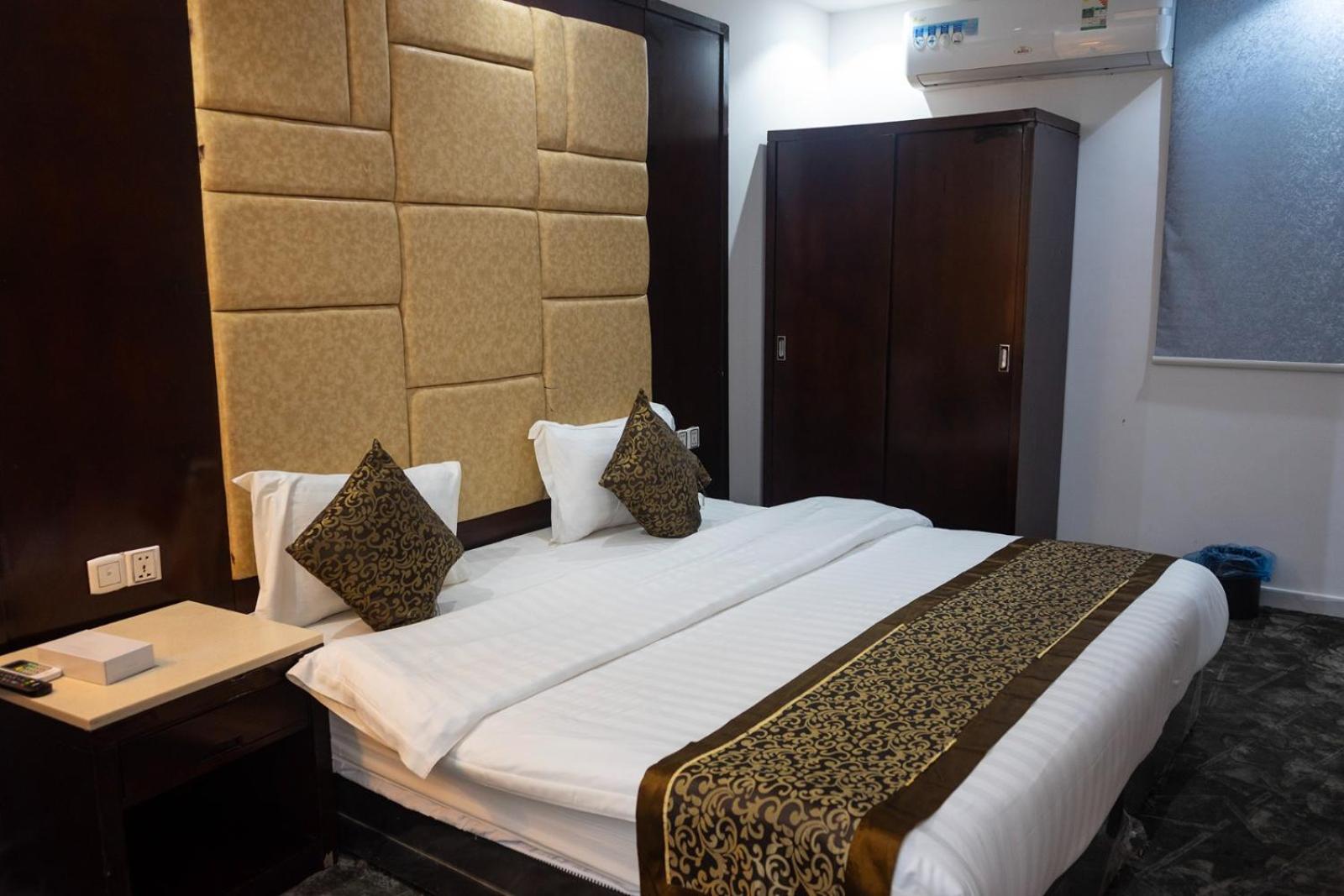Aparthotel Quiet 9 By Quiet 4*